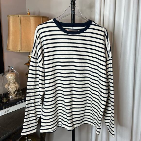 Neuw Long Sleeve Striped Pullover Top, Crew Neck, Relaxed Fit - Picture 1 of 7